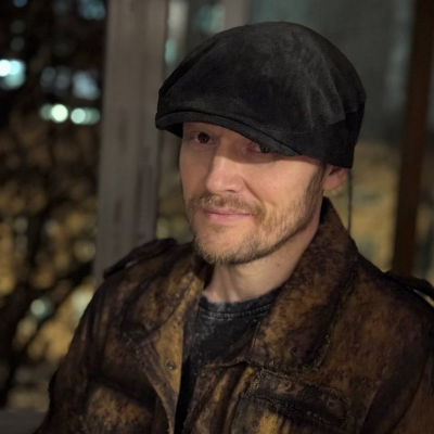 Роман Попов