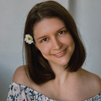 Александра Головина